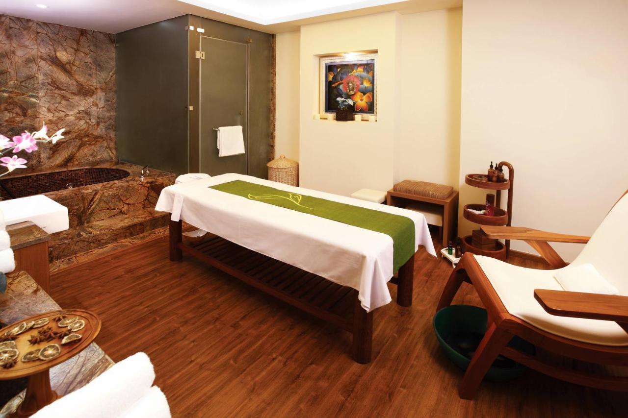 Four Points By Sheraton Navi Mumbai, Vashi Buitenkant foto