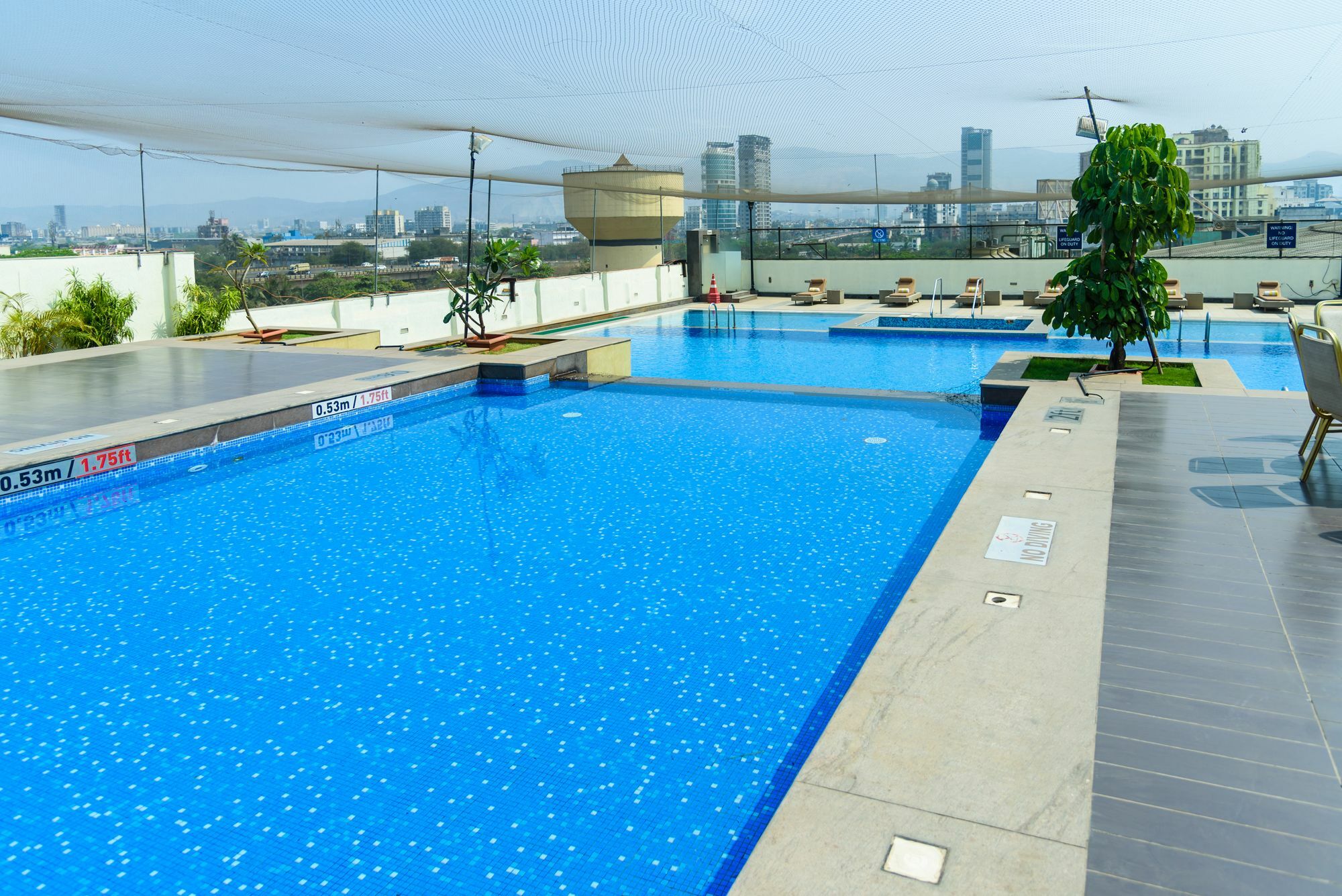 Four Points By Sheraton Navi Mumbai, Vashi Buitenkant foto